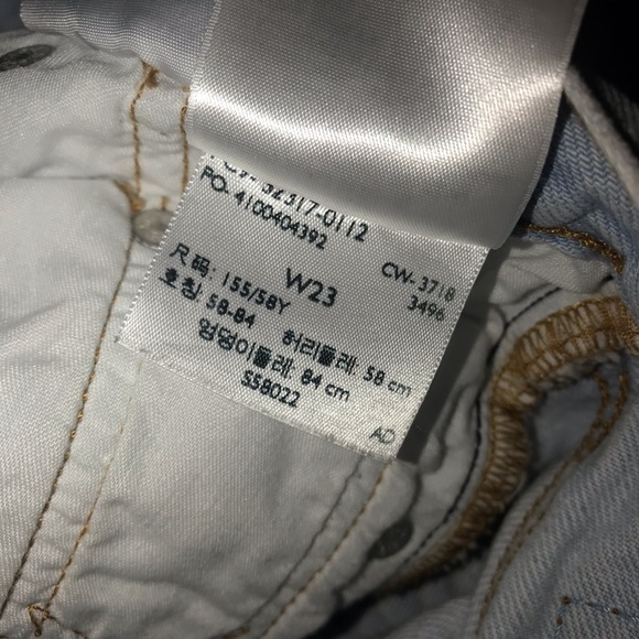Levi’s❌SOLD❌ - Picture 6 of 8